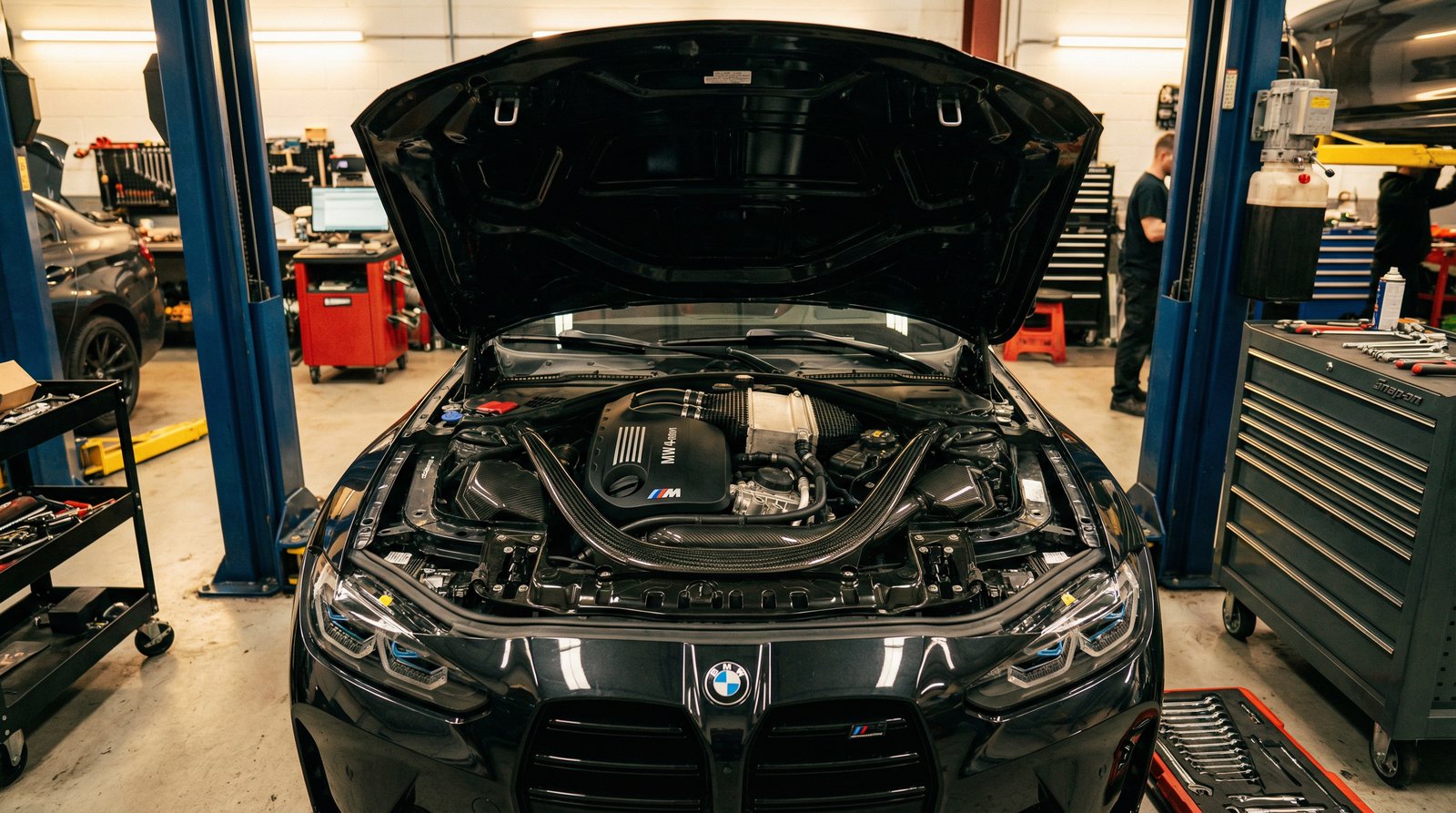 蘑菇视频发动机改装视频